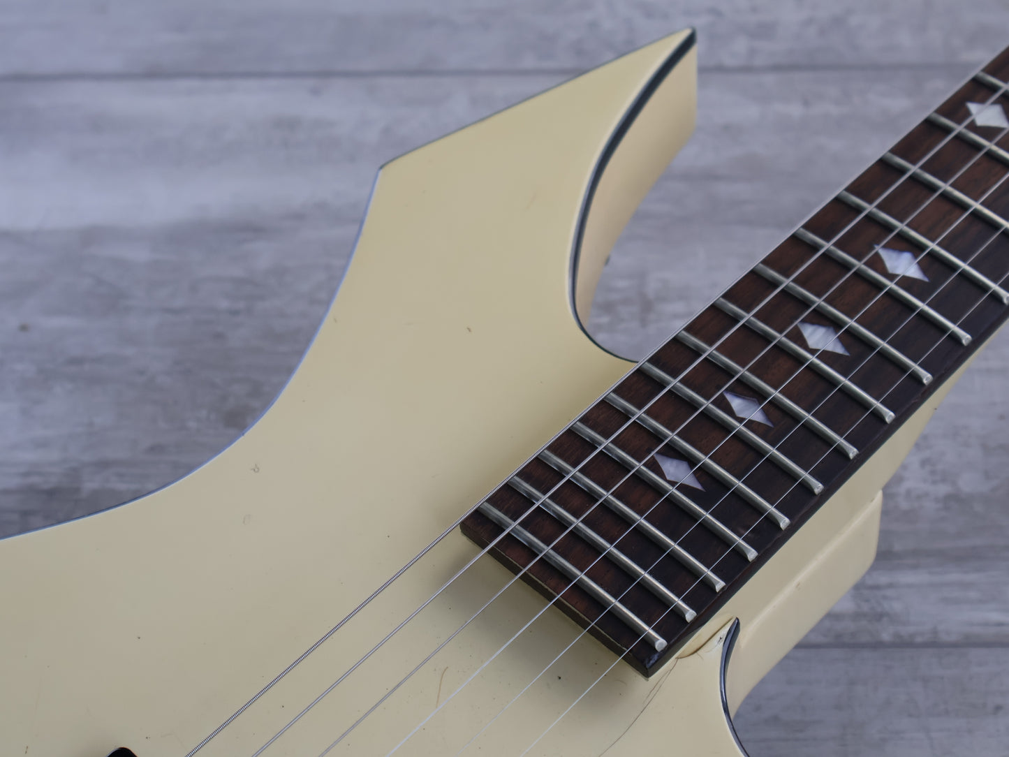 1987 Fernandes Japan FWG-7 Warlock (Aged White)