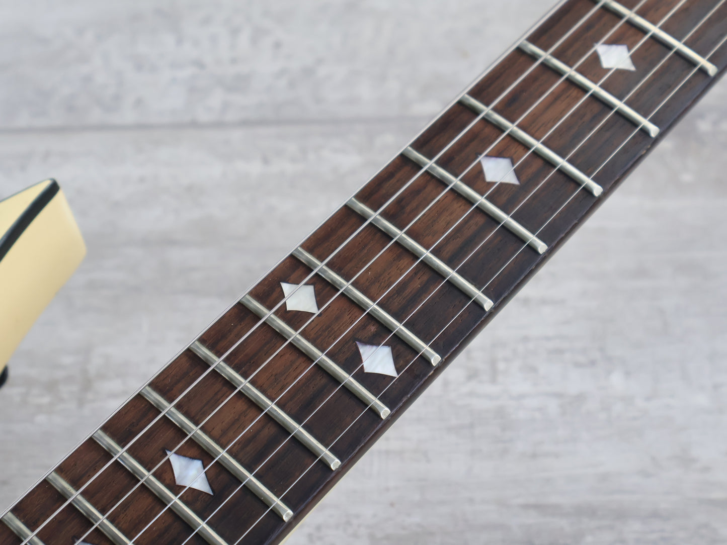 1987 Fernandes Japan FWG-7 Warlock (Aged White)