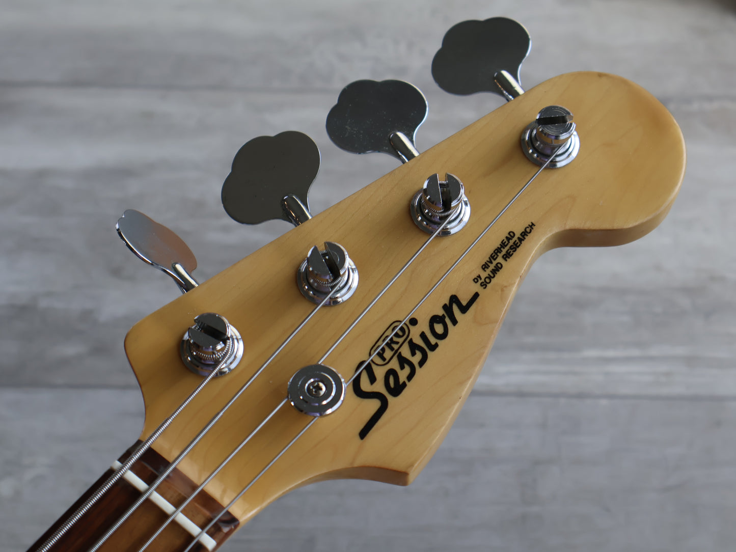 2000's Pro Session (by Riverhead) PB-302 Precision Bass (Black)