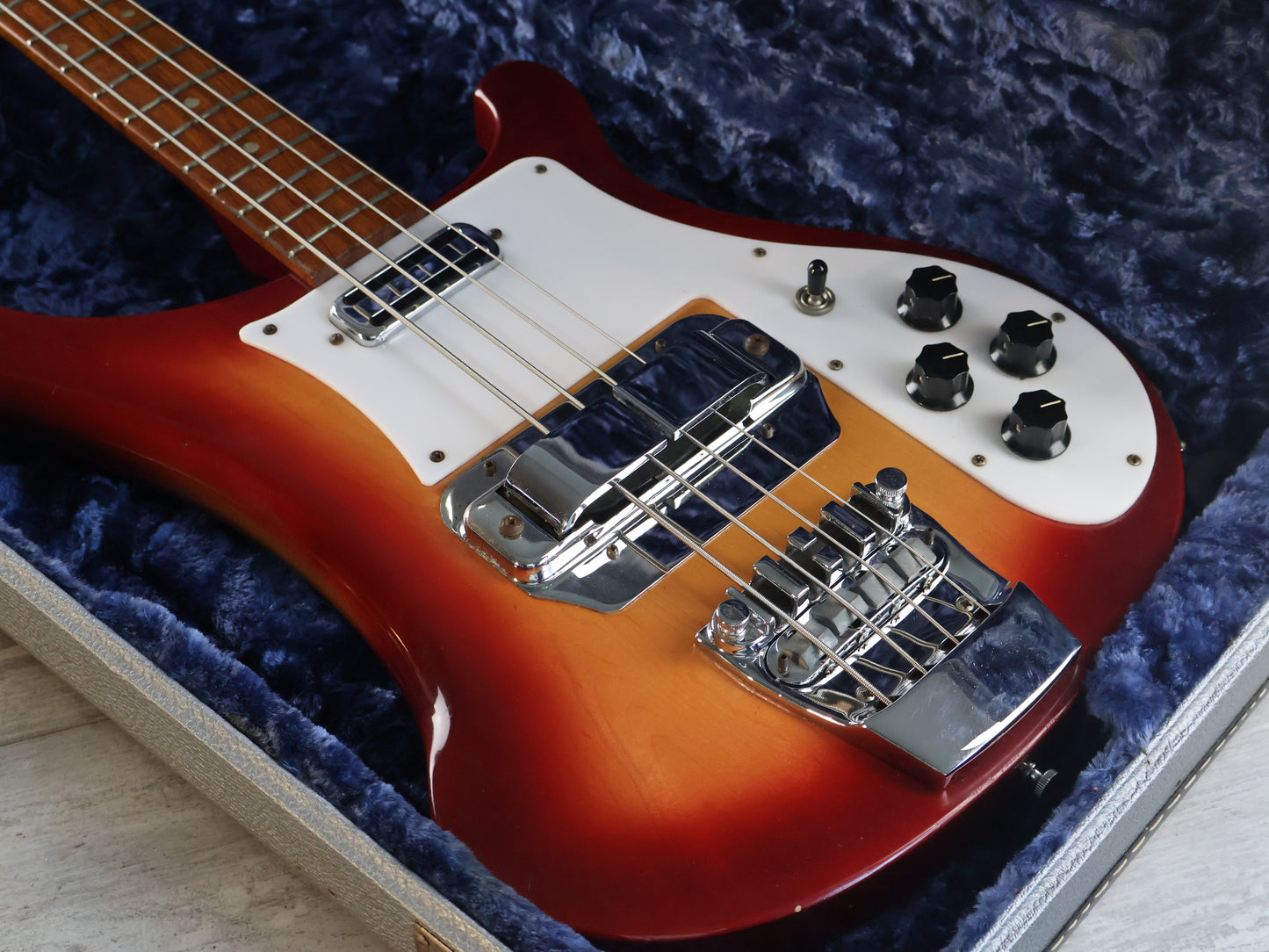 2001 Rickenbacker USA 4001 Model 4001C64 Bass (Fireglo)