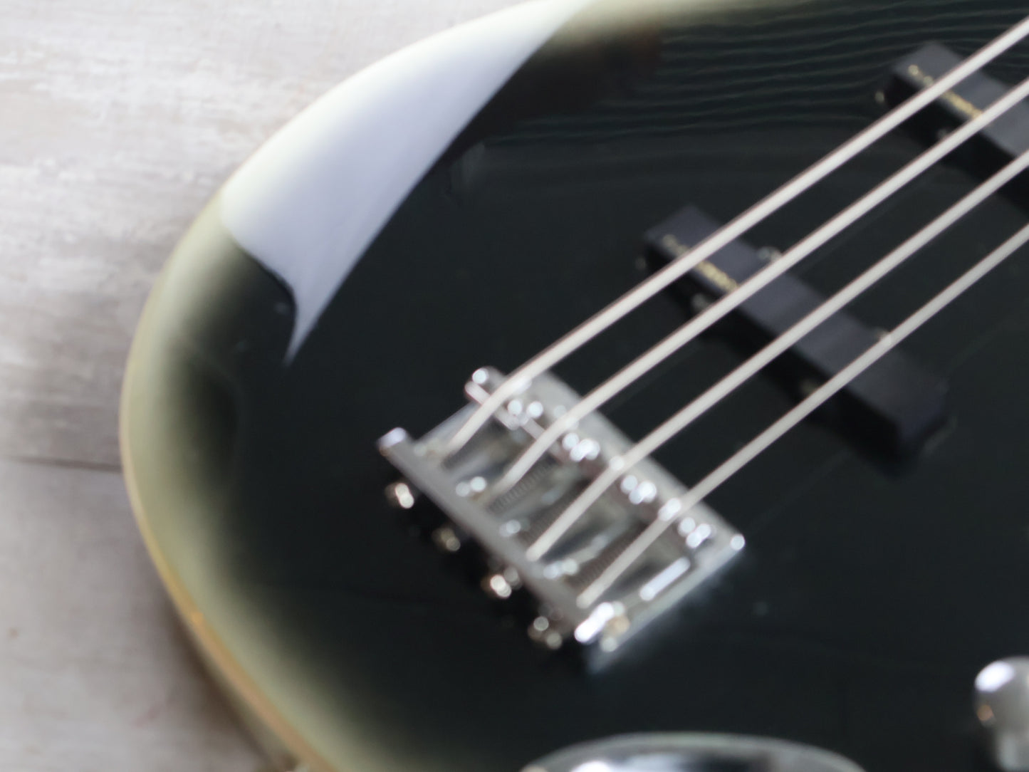 1999 Burny (Fernandes) Japan WSB-80EV Luna Signature Model Bass (Silverburst)
