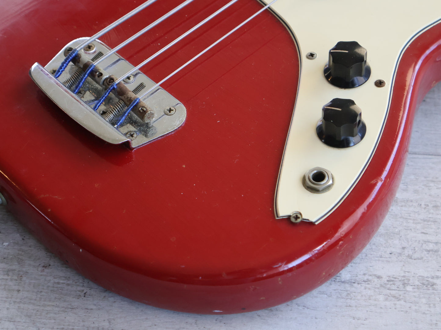 1973 Fender USA Musicmaster Bass (Dakota Red)
