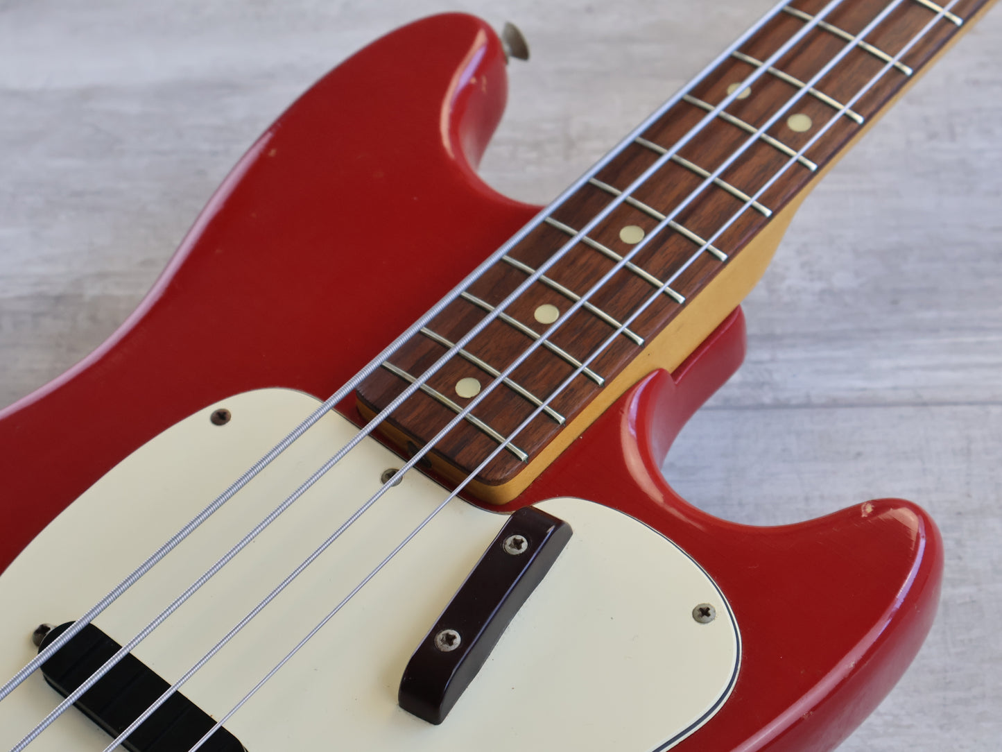 1973 Fender USA Musicmaster Bass (Dakota Red)