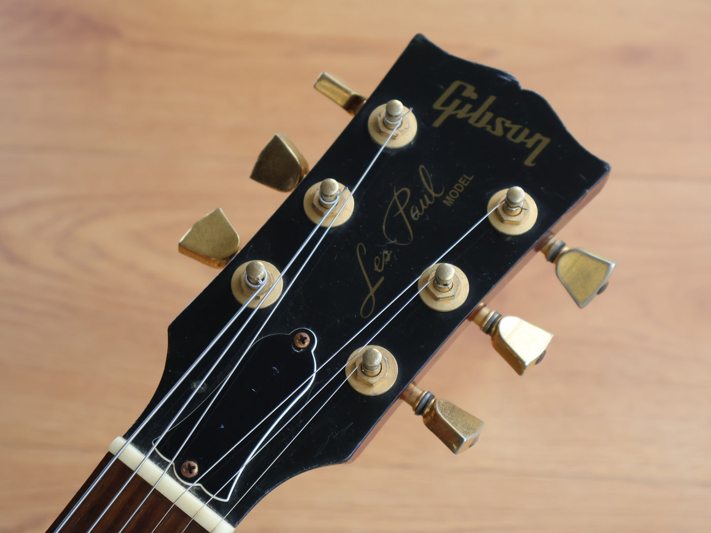 2001 Gibson USA Les Paul Studio (Wine Red)