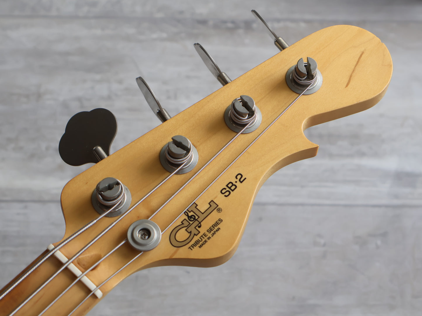 2000 G&L Japan SB-2 Tribute Series PJ Bass (White)