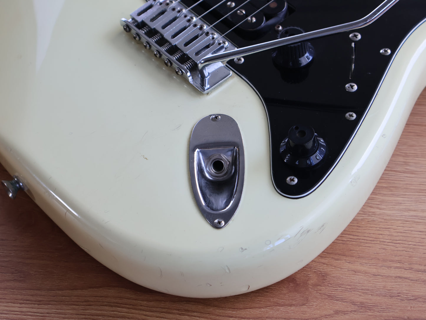 1989 Fender Japan STM60 Pro Feel "Medium Scale" Stratocaster (White)
