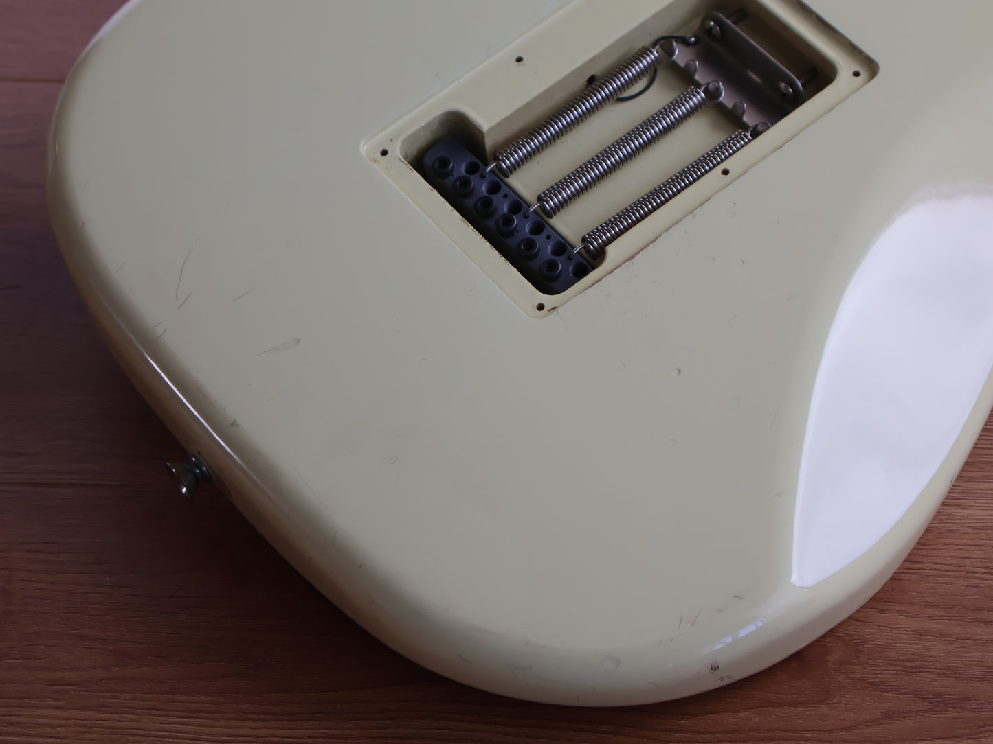 1989 Fender Japan STM60 Pro Feel "Medium Scale" Stratocaster (White)