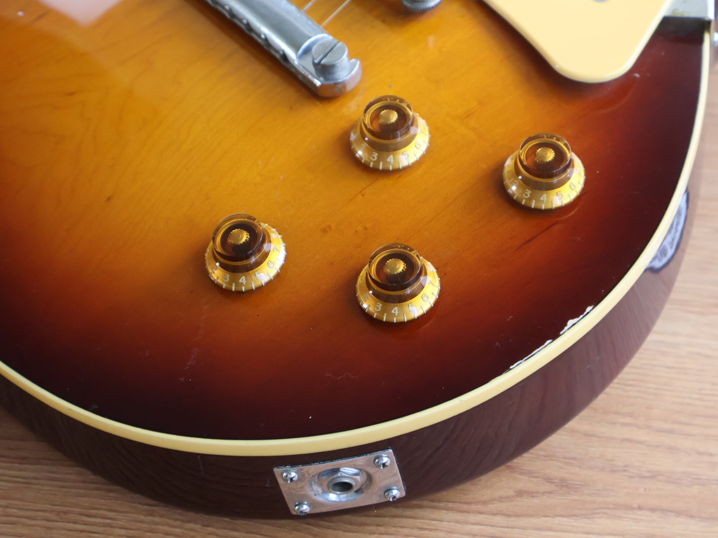 1983 Yamaha Japan LP400 Lord Player Les Paul Standard (Brown Sunburst)