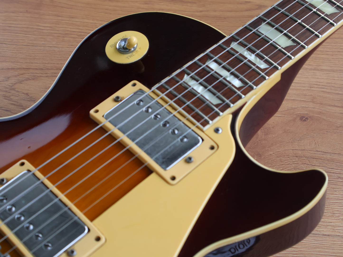 1983 Yamaha Japan LP400 Lord Player Les Paul Standard (Brown Sunburst)