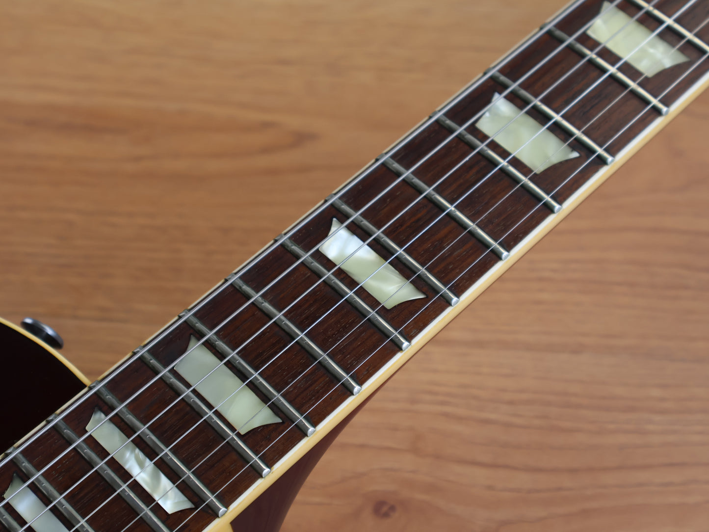 1983 Yamaha Japan LP400 Lord Player Les Paul Standard (Brown Sunburst)