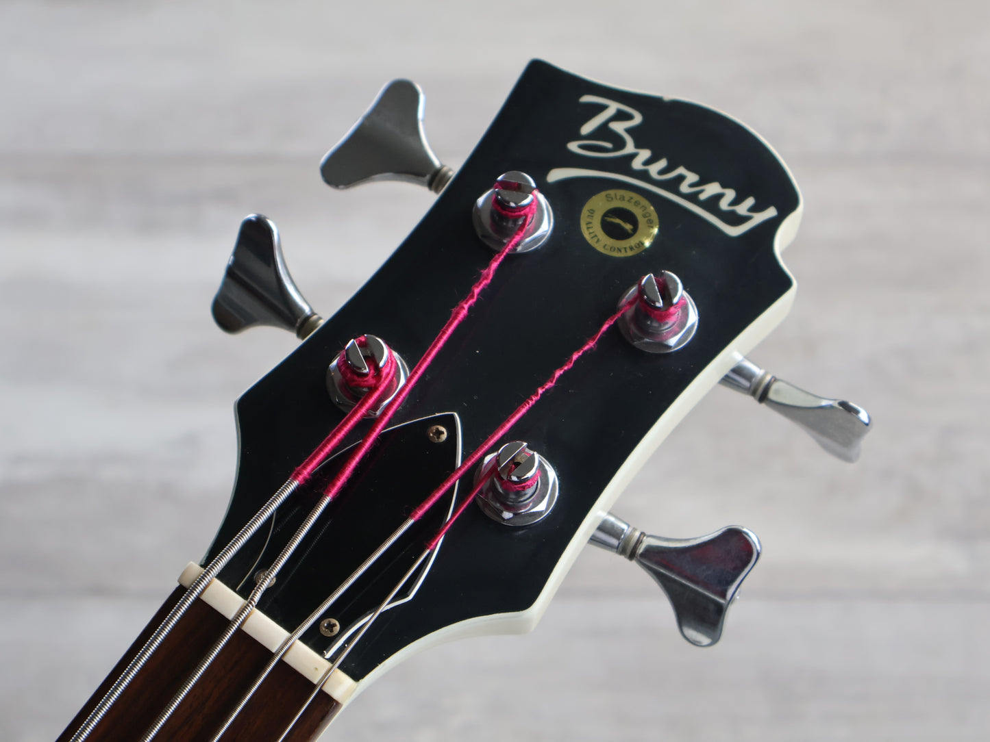 1995 Burny (Fernandes) BMB-65 Mockingbird Bass (White)