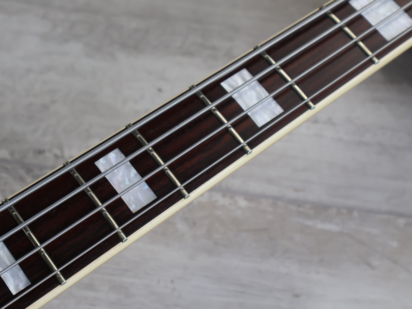 1999 Fender Japan JB75 '75 Reissue Jazz Bass (Vintage White)