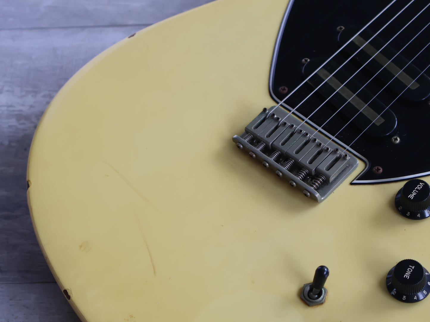 1981 Greco Japan BG-800 Boogie Offset (Vintage White)