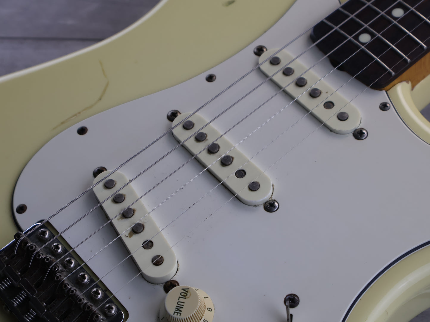 1993 Fender Japan ST62-53 '62 Reissue Stratocaster (Vintage White)
