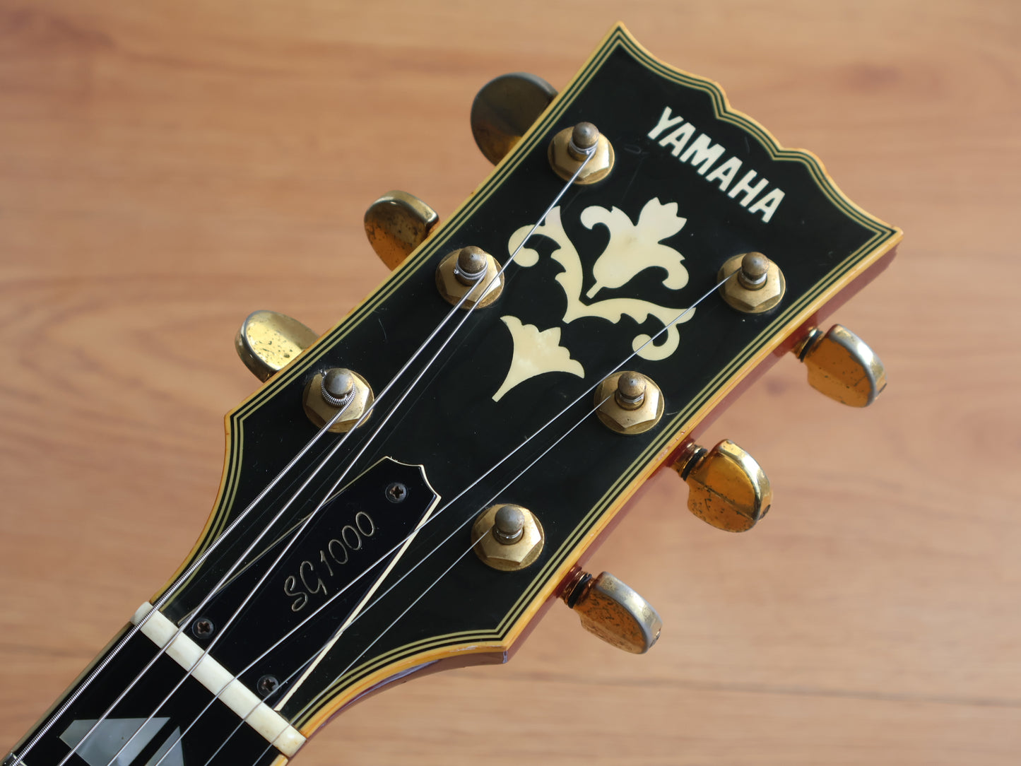 1979 Yamaha Japan SG-1000 Double Cutaway (Cherry Sunburst)