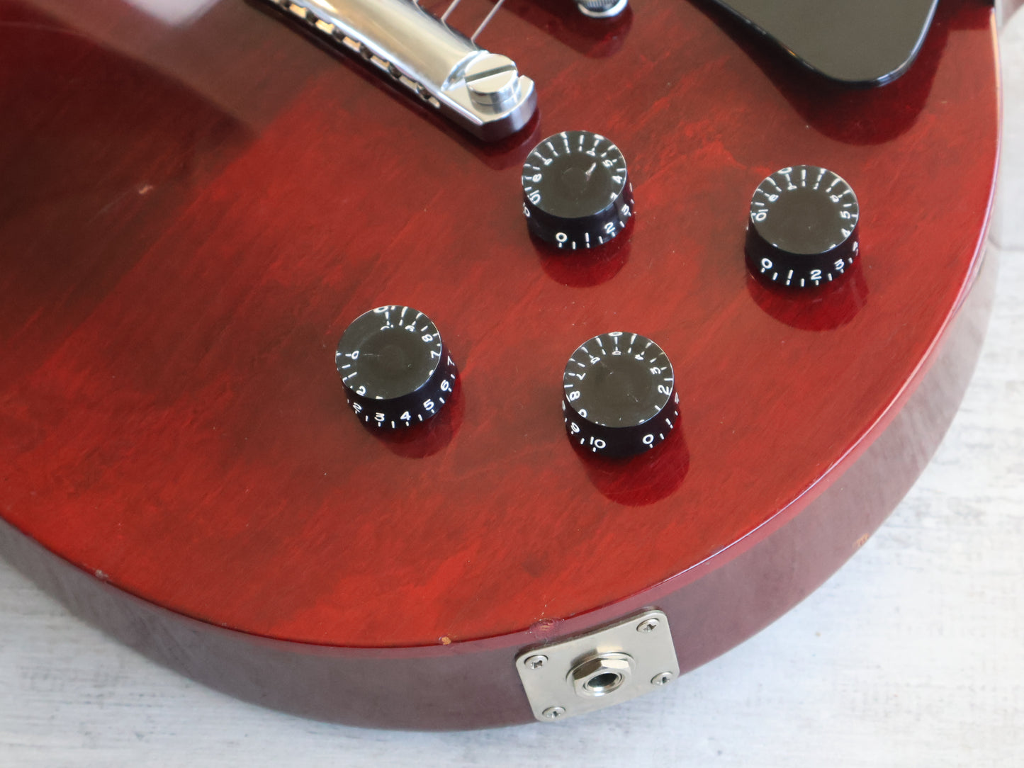 1999 Gibson USA Les Paul Studio (Wine Red)