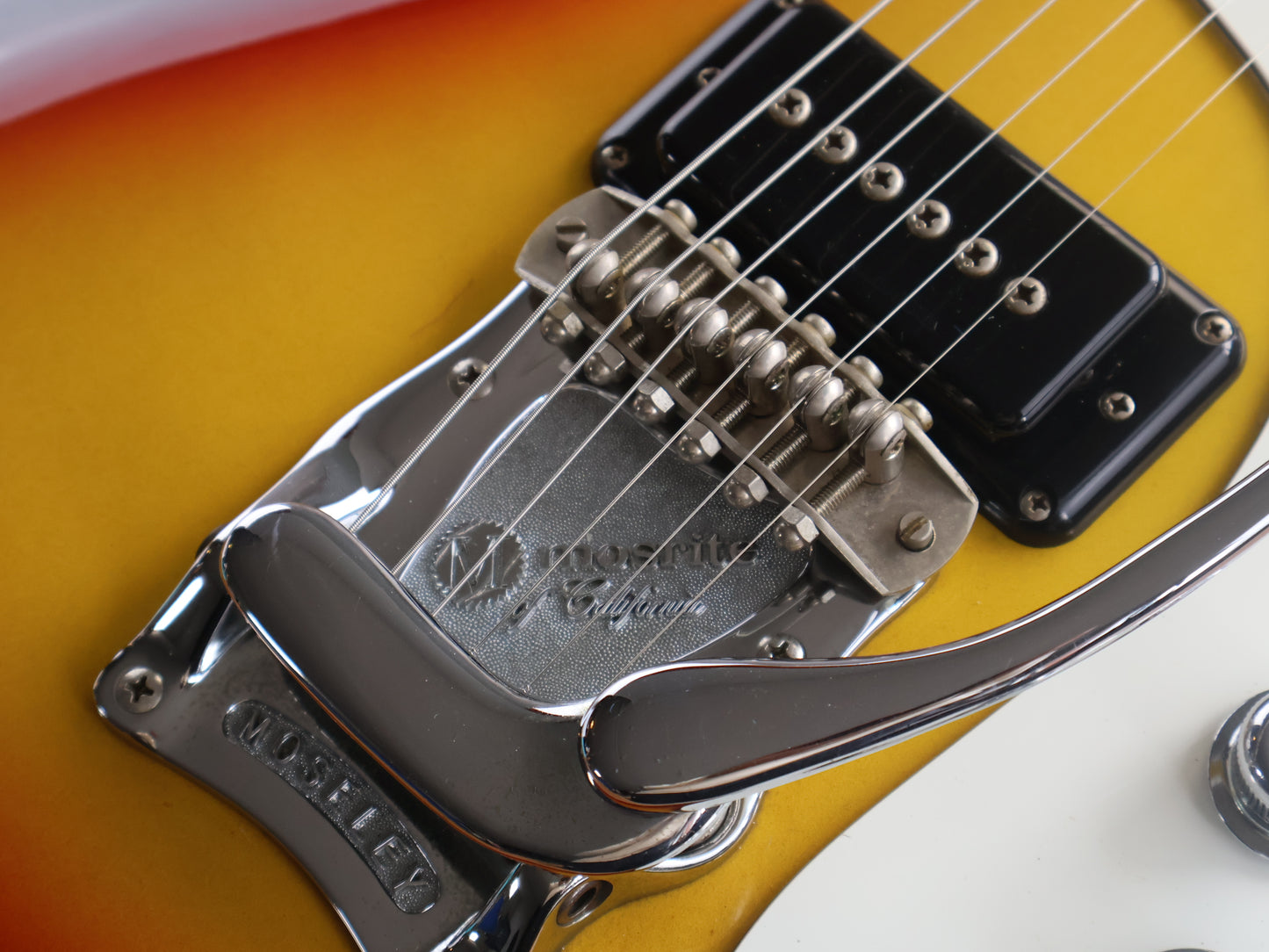 1997 Mosrite "1965" Reissue Ventures Model w/Moseley Tremolo (Sunburst)