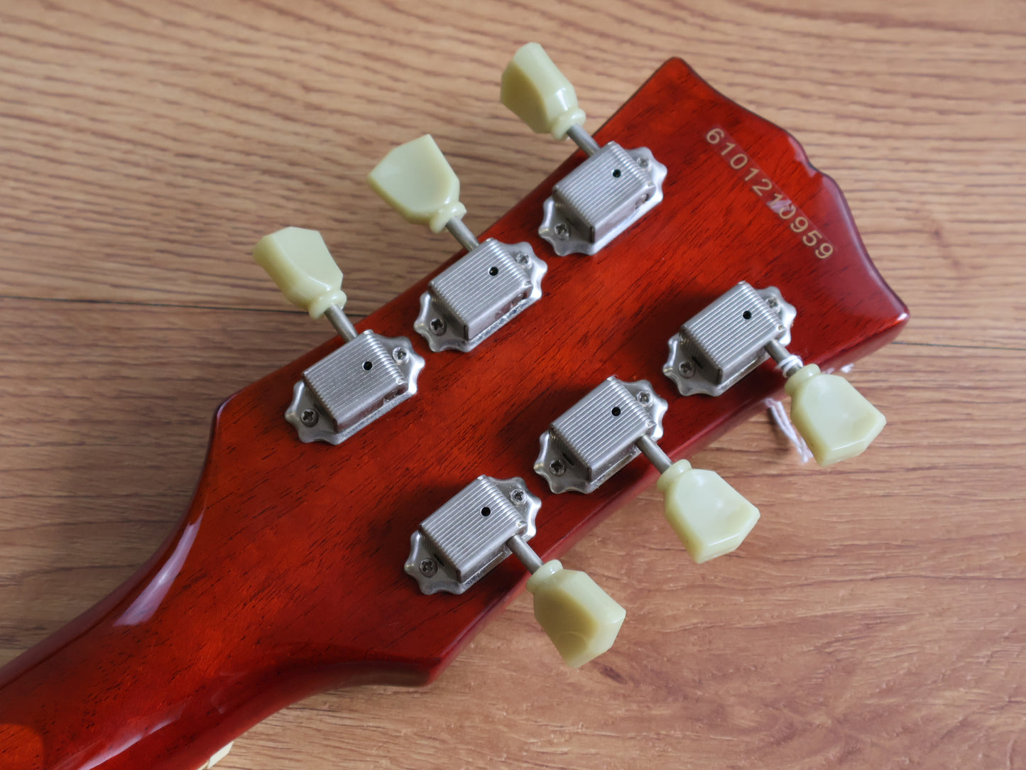 Blitz by Aria Pro II Leopard Les Paul Standard (Honeyburst)