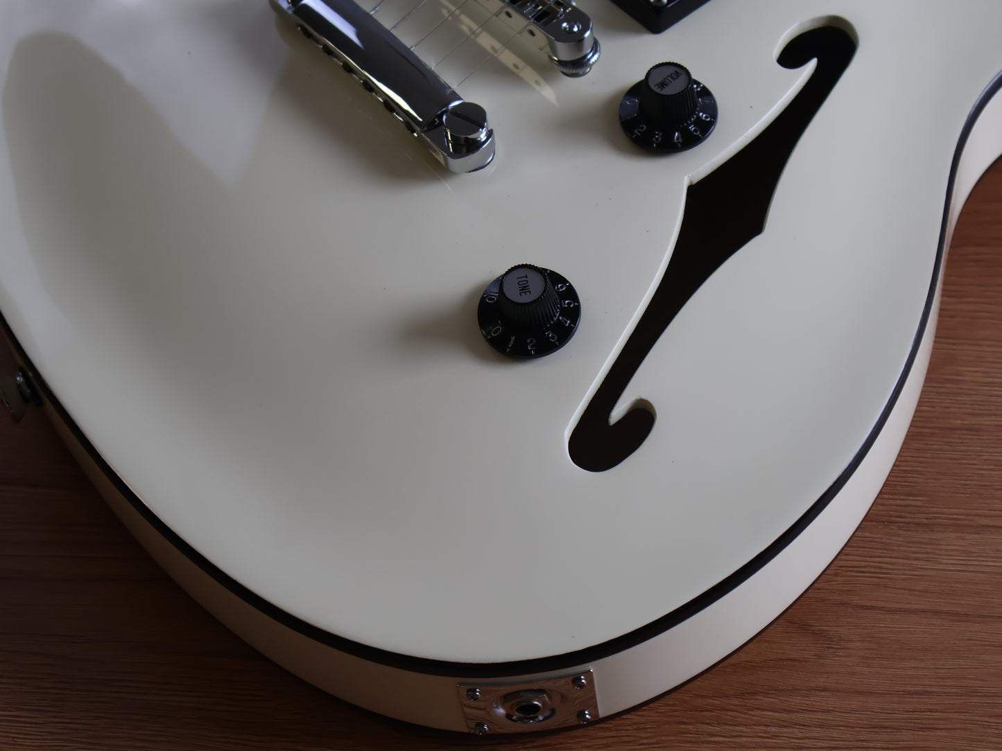 Squier Affinity Starcaster (Olympic White)