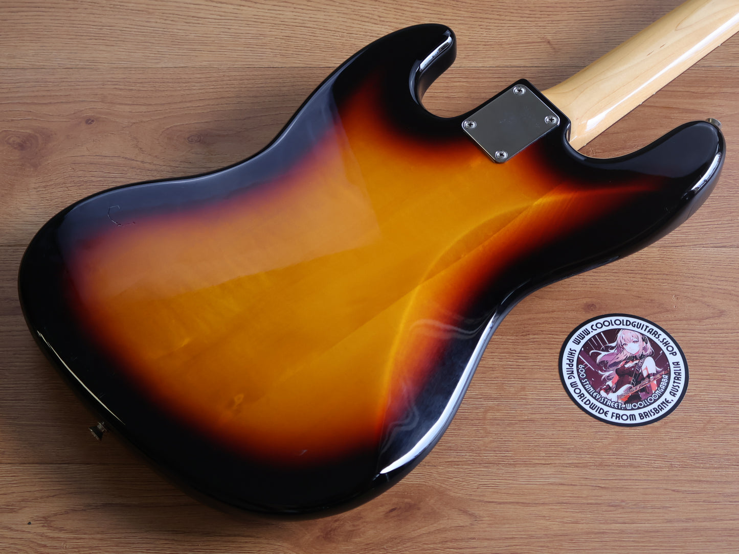 2023 Fender Japan Traditional '60s Jazz Bass (Sunburst)