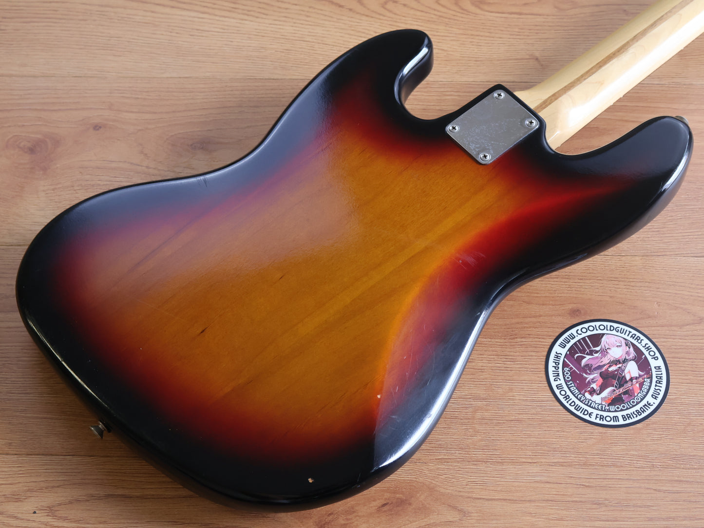 2005 Fender USA American Standard Jazz Bass (Three-Tone Sunburst)
