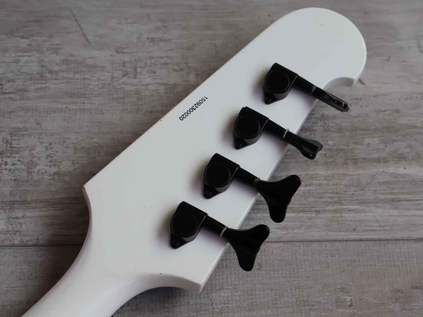 2015 Epiphone Thunderbird Classic IV (Alpine White)