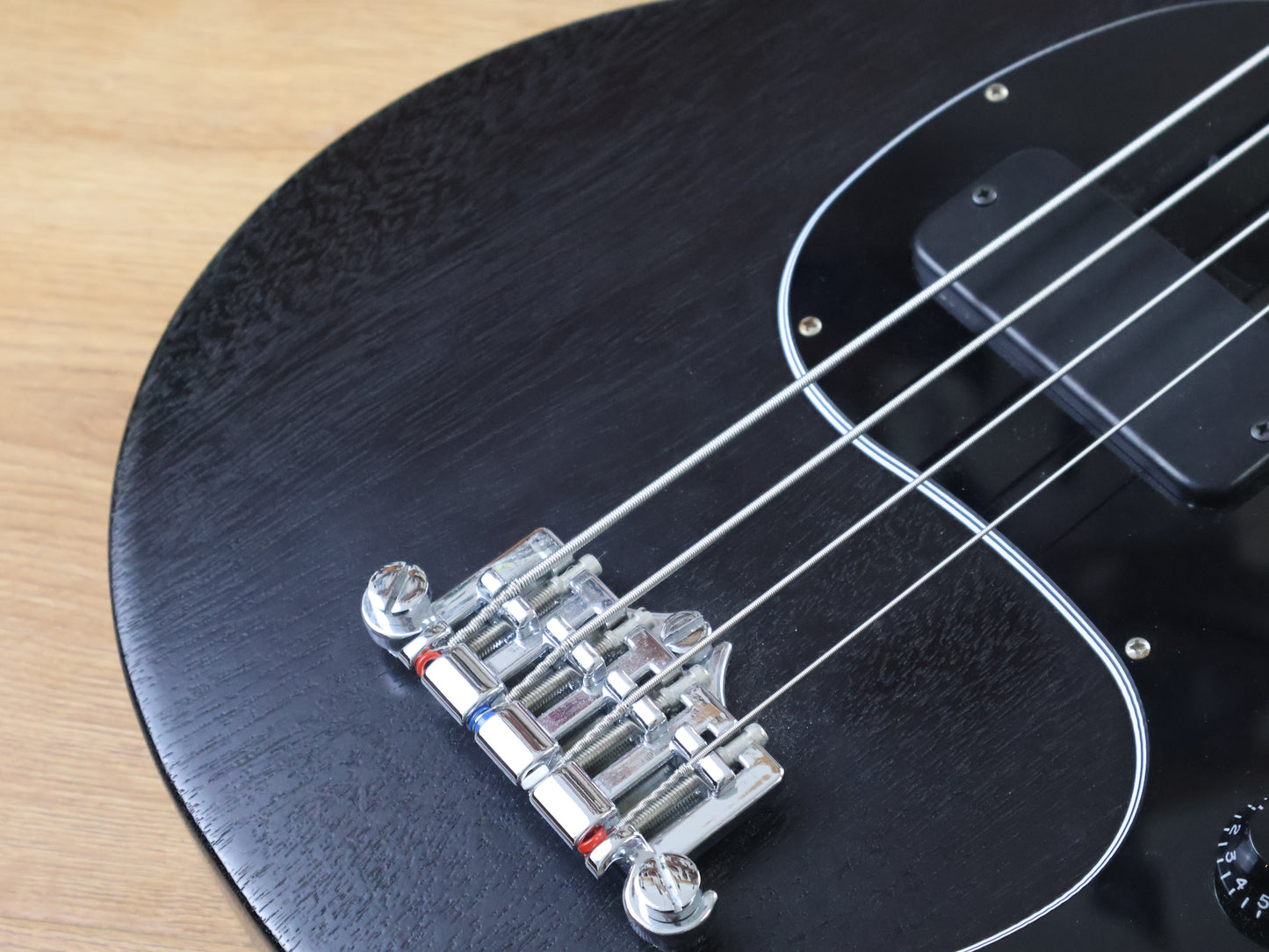 2019 Gibson USA Junior Tribute DC Bass (Worn Ebony)