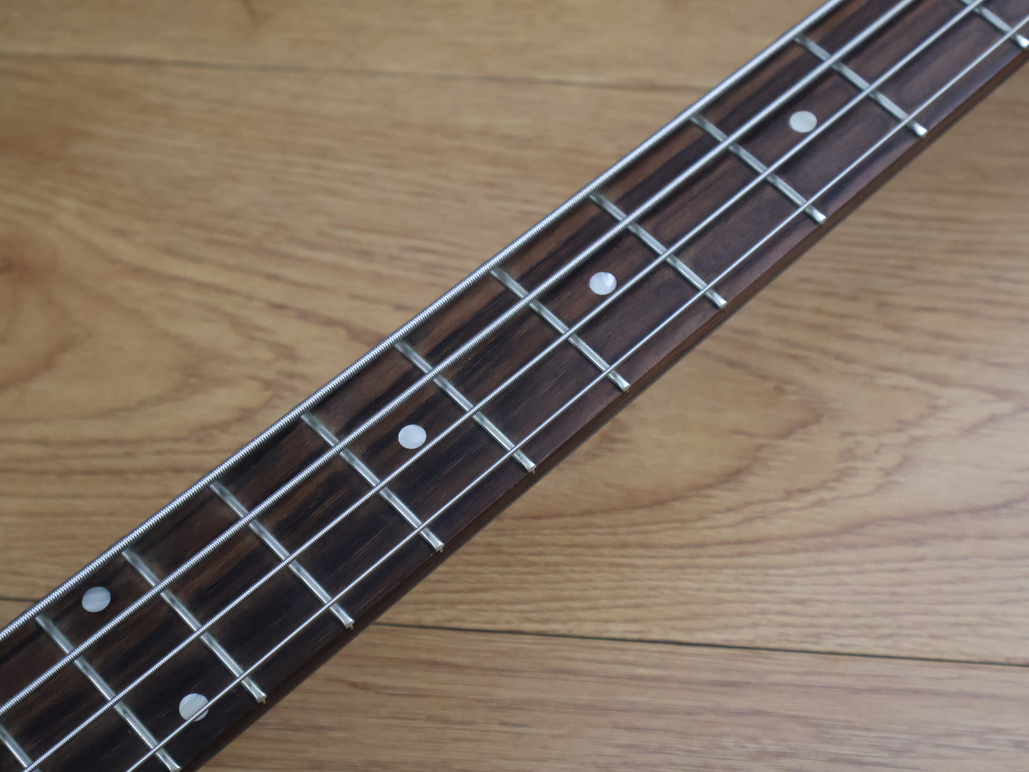 2019 Gibson USA Junior Tribute DC Bass (Worn Ebony)