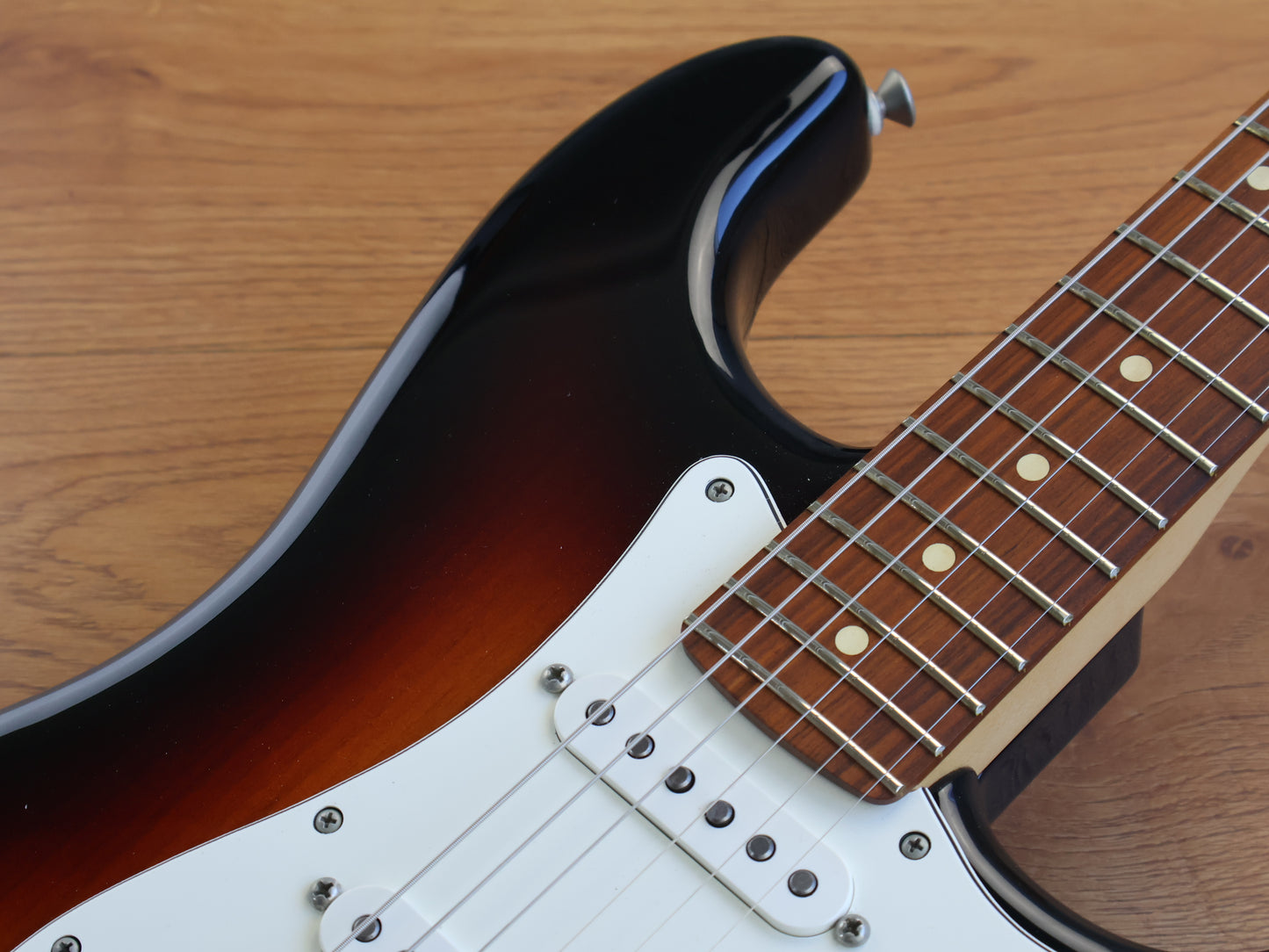 2019 Fender Player Stratocaster (Sunburst)