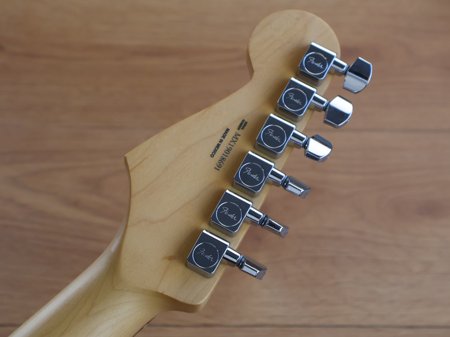 2019 Fender Player Stratocaster (Sunburst)