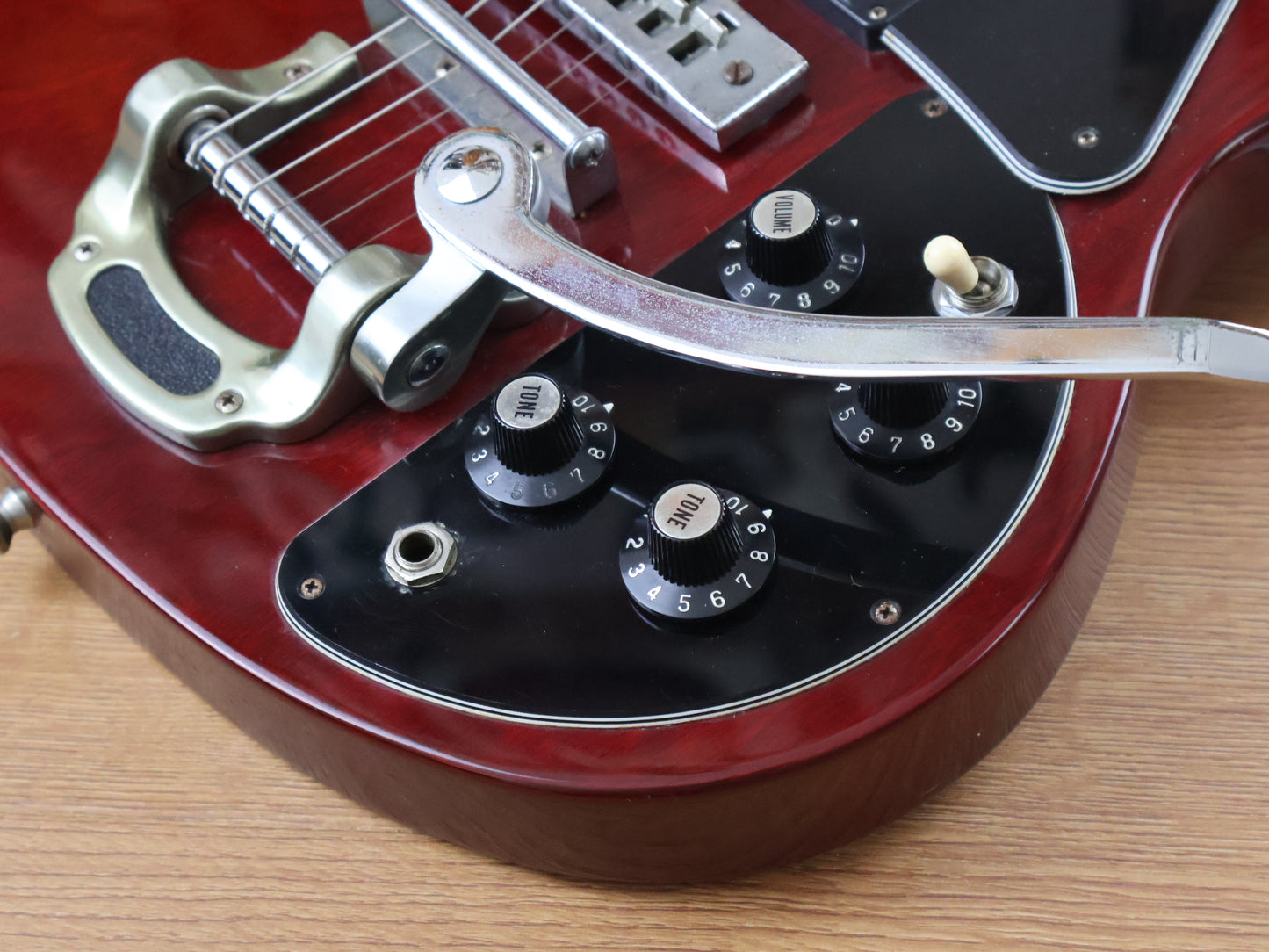 1970's Sakai Japan SG Deluxe w/Bigsby (Cherry Red)