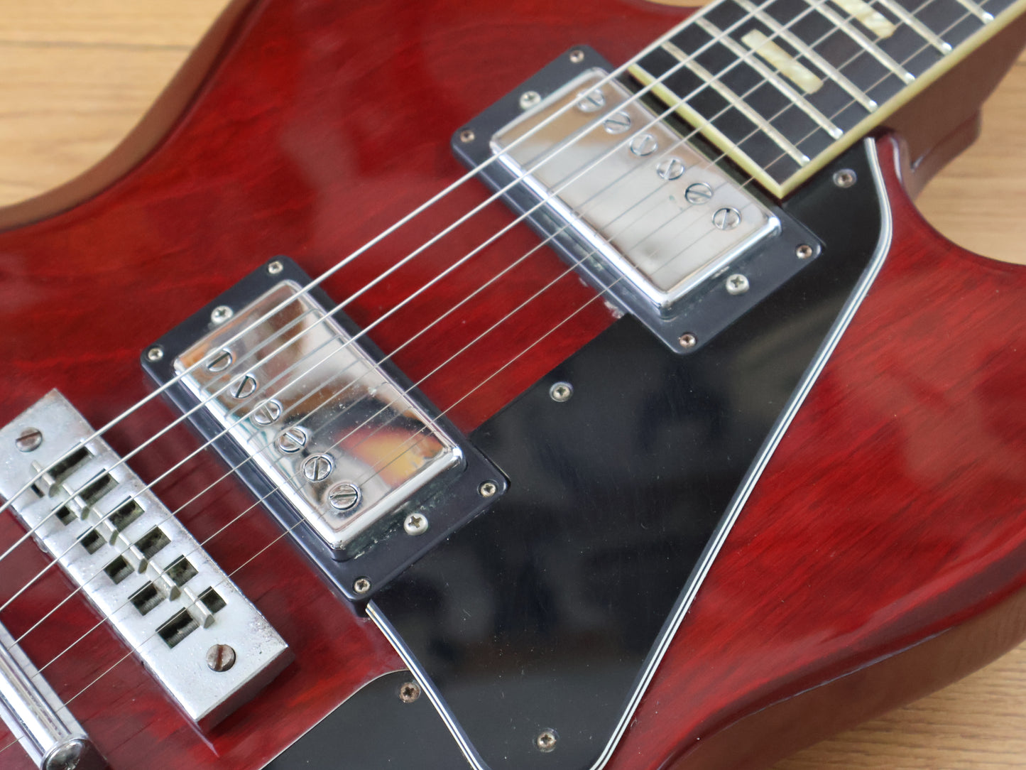 1970's Sakai Japan SG Deluxe w/Bigsby (Cherry Red)