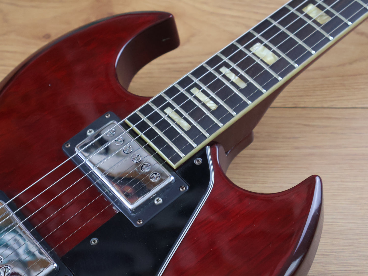 1970's Sakai Japan SG Deluxe w/Bigsby (Cherry Red)