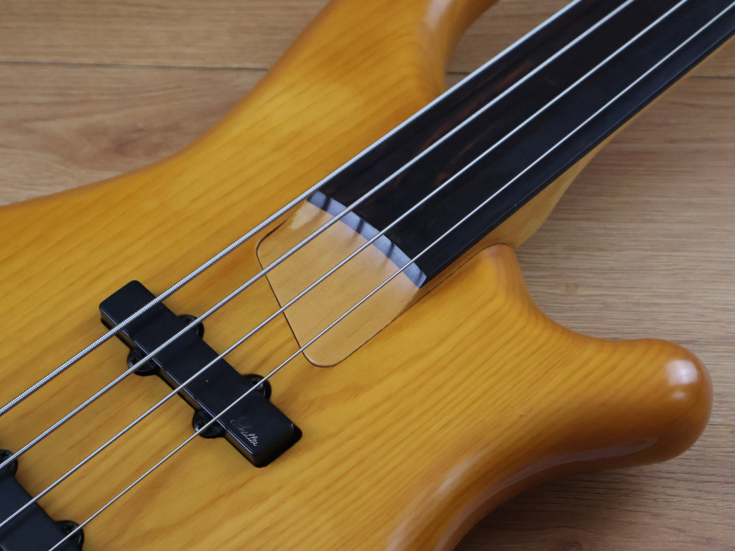 1989 Rockoon Japan (by Kawai) RB-80JJ FL Fretless Bass (Natural)