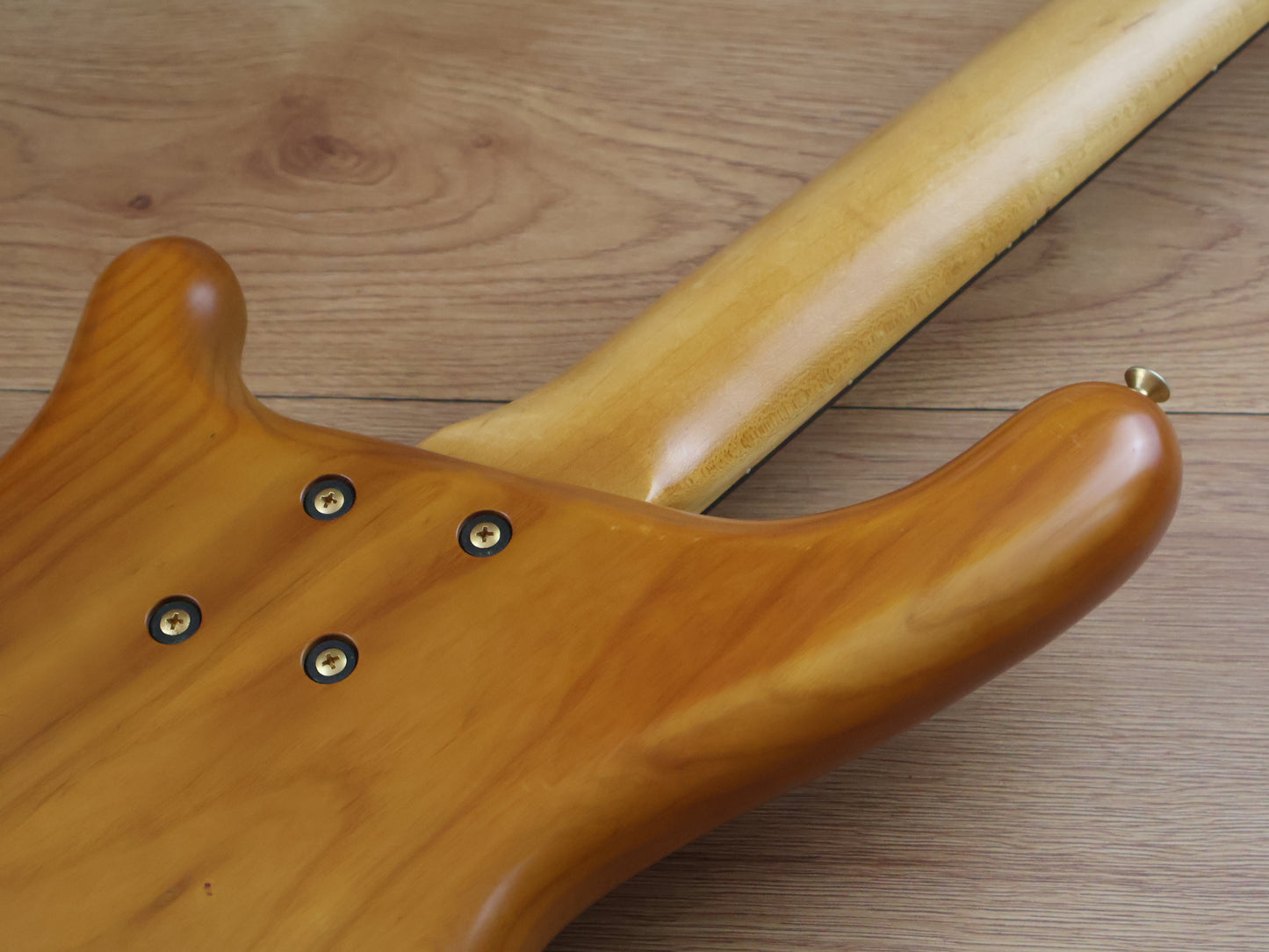1989 Rockoon Japan (by Kawai) RB-80JJ FL Fretless Bass (Natural)
