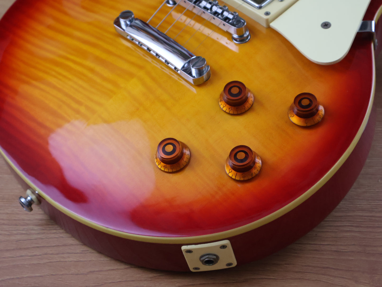 2011 Tokai ALS48 Love Rock Les Paul Standard (Cherry Sunburst)