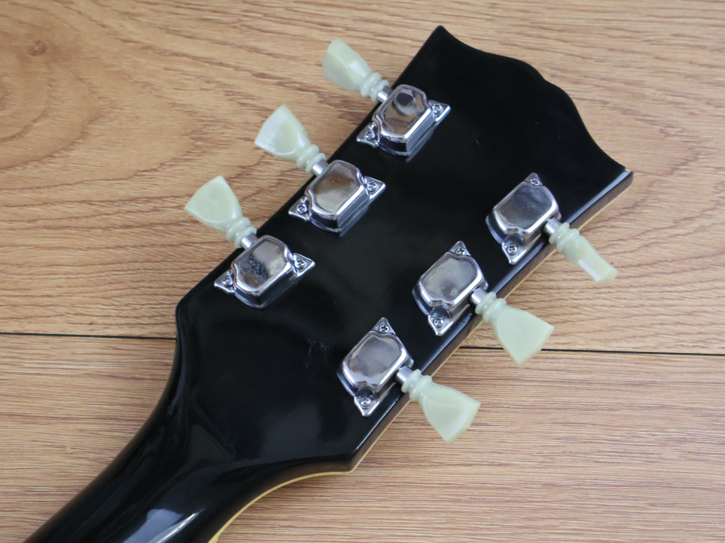 1973 Greco Japan EG-420B Les Paul Custom (Ebony)