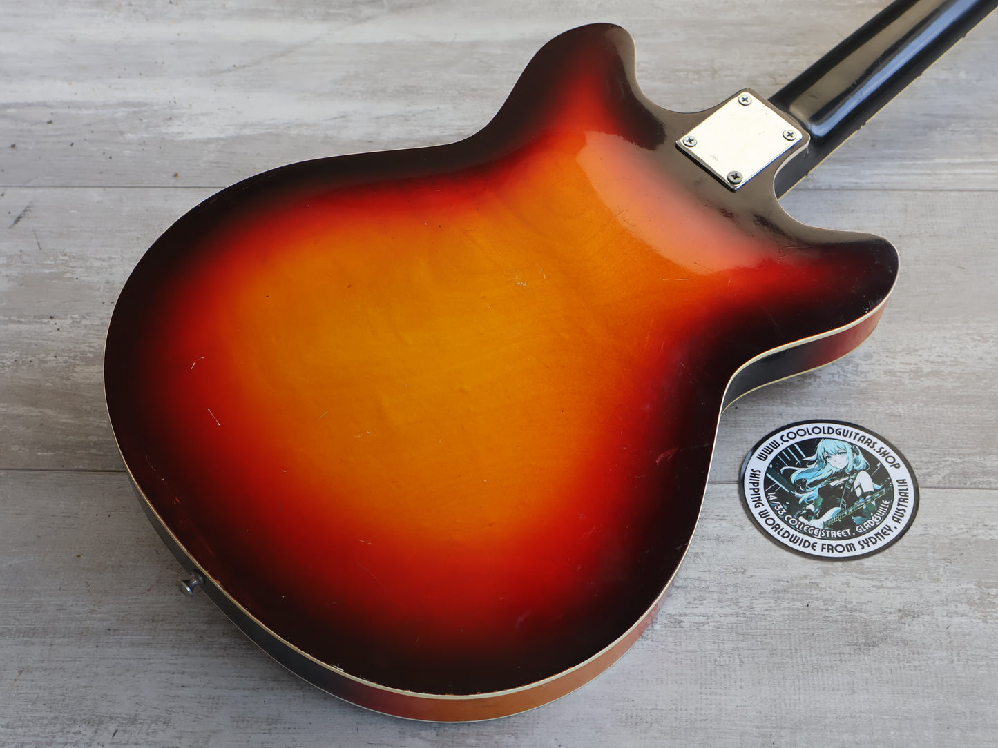 1960's Teisco Japan EP-9T Hollowbody w/Tremolo (Sunburst)