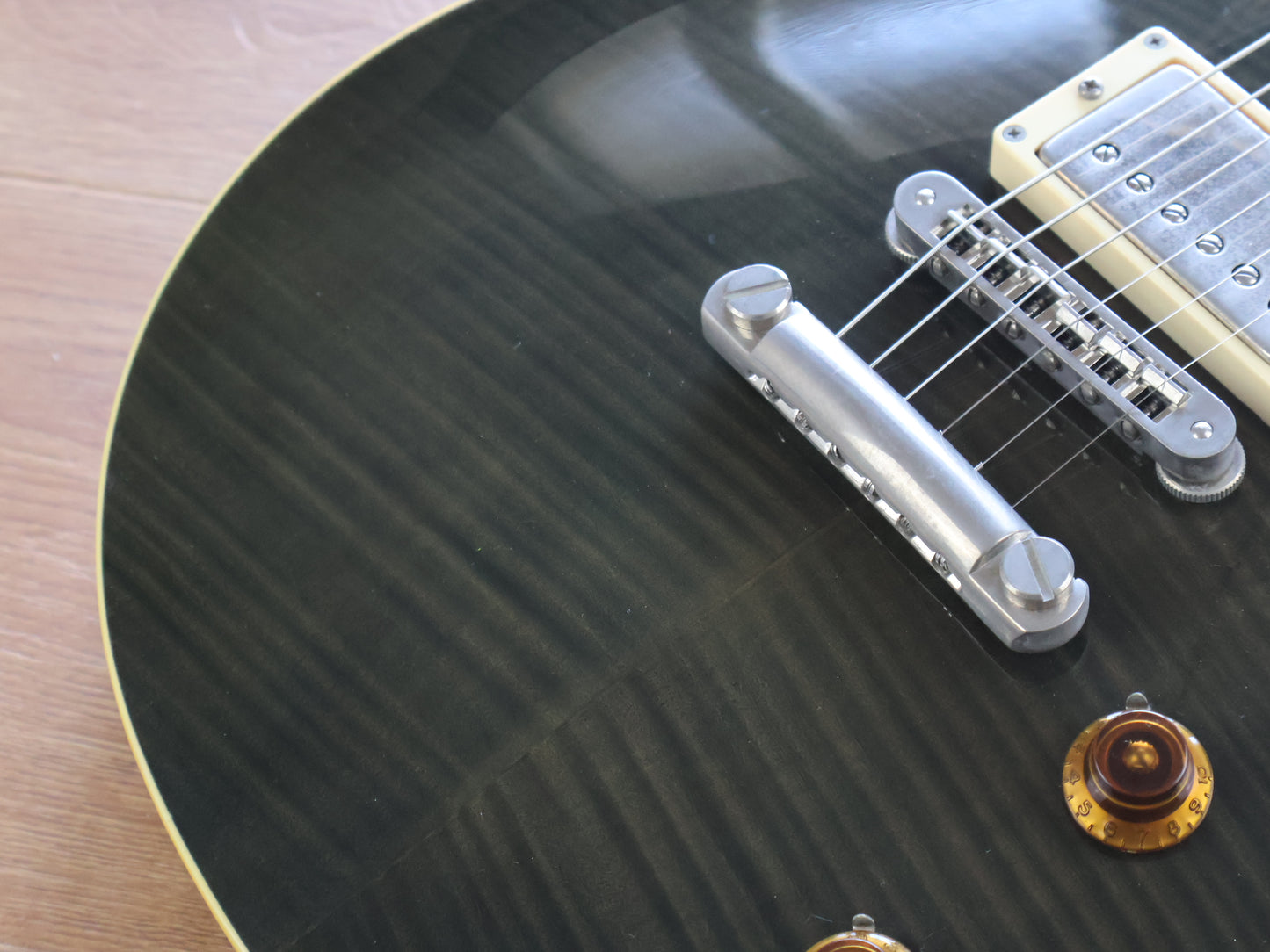 2004 Burny Super Grade Les Paul (Transparent Black Flame)
