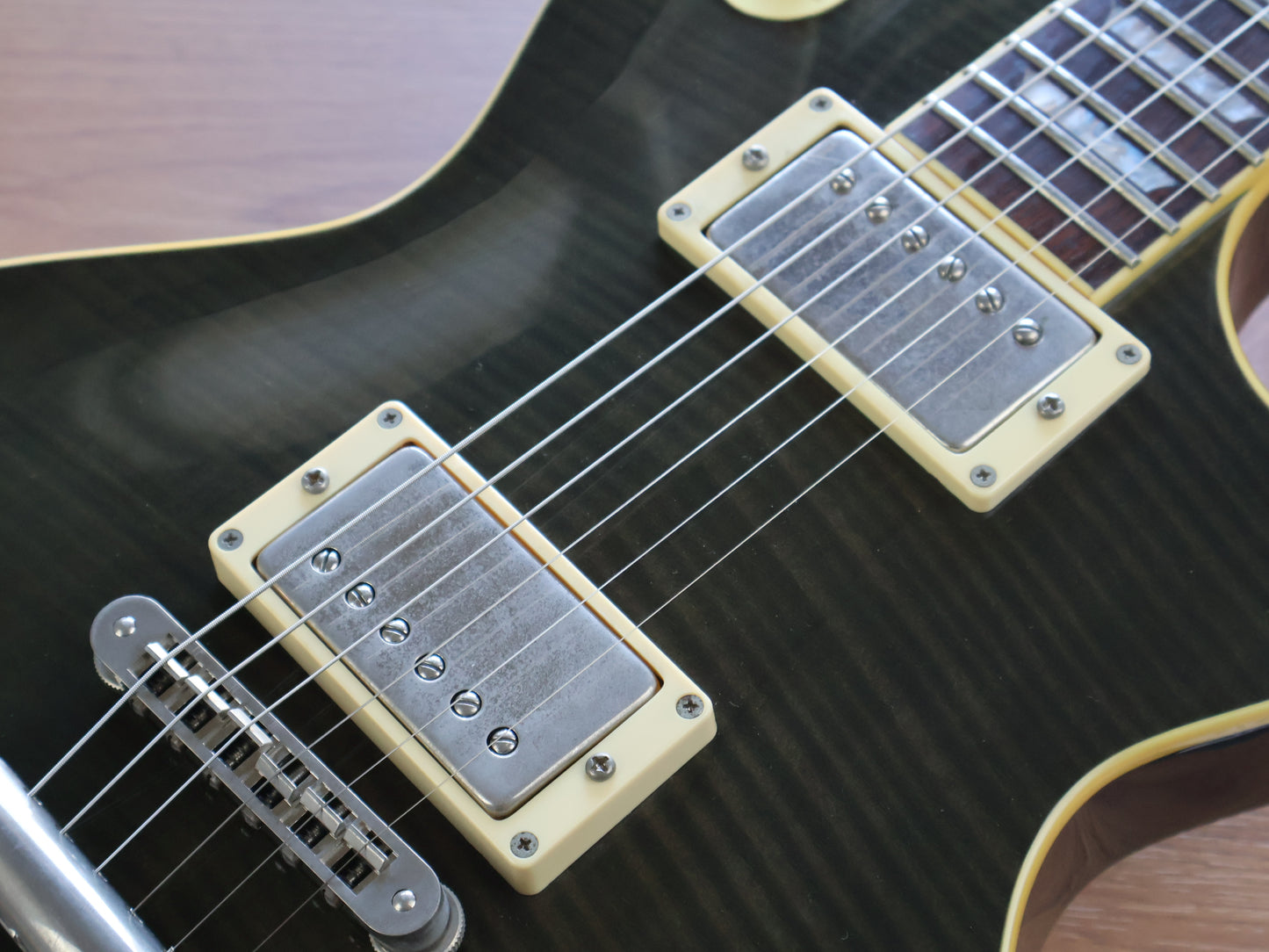 2004 Burny Super Grade Les Paul (Transparent Black Flame)