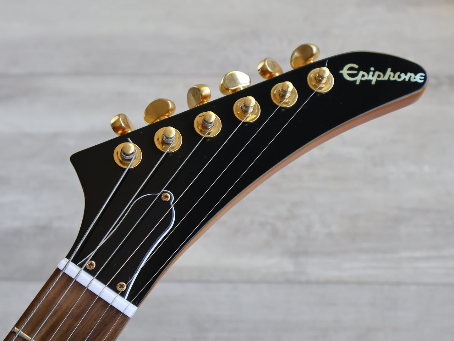 2018 Epiphone 1958 Limited Edition Korina Explorer (Natural)