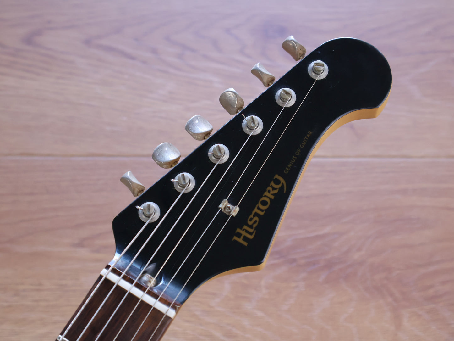 2001 History Japan (by Fujigen) Z1-CFS Stratocaster (Black)