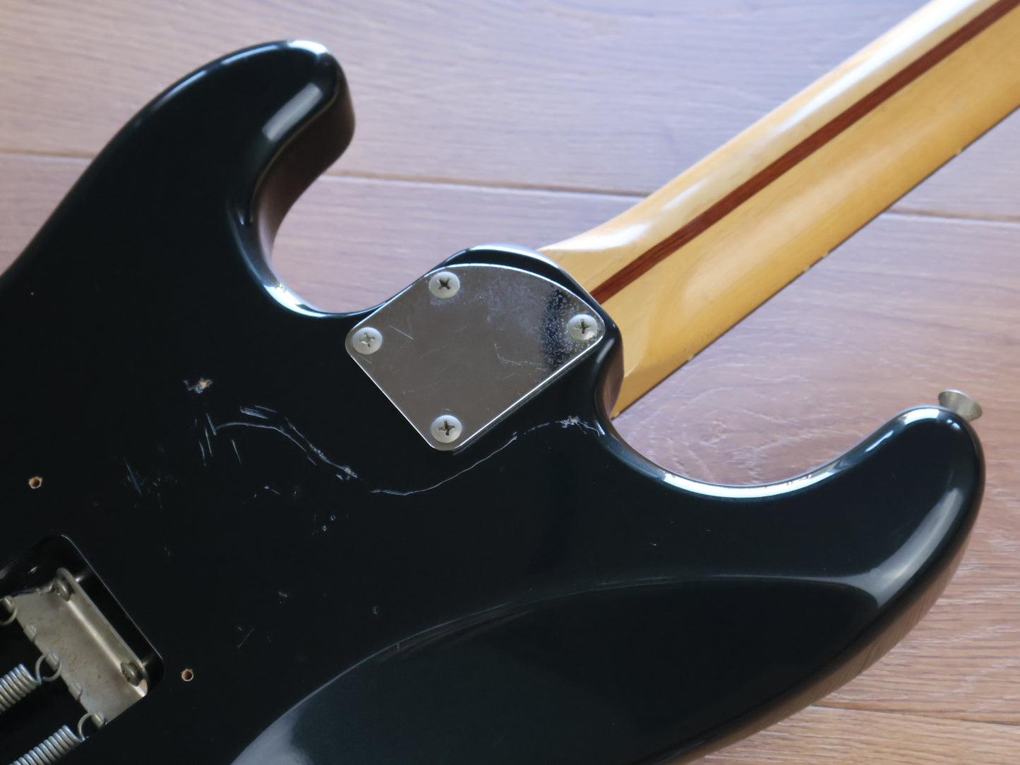 2001 History Japan (by Fujigen) Z1-CFS Stratocaster (Black)