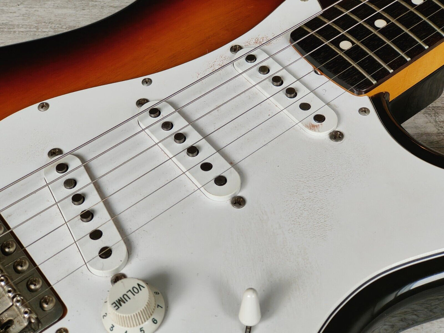 2002 Fender Japan ST62-58US '62 Reissue Stratocaster w/US Pickups (Sunburst)