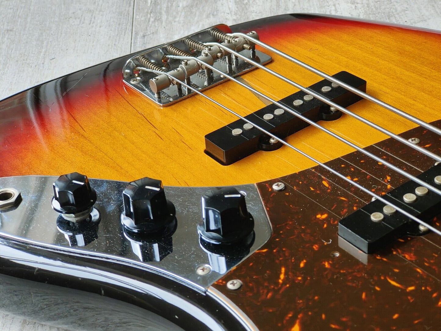 2006 Fender Japan JB62-58 '62 Reissue Jazz Bass (Sunburst)
