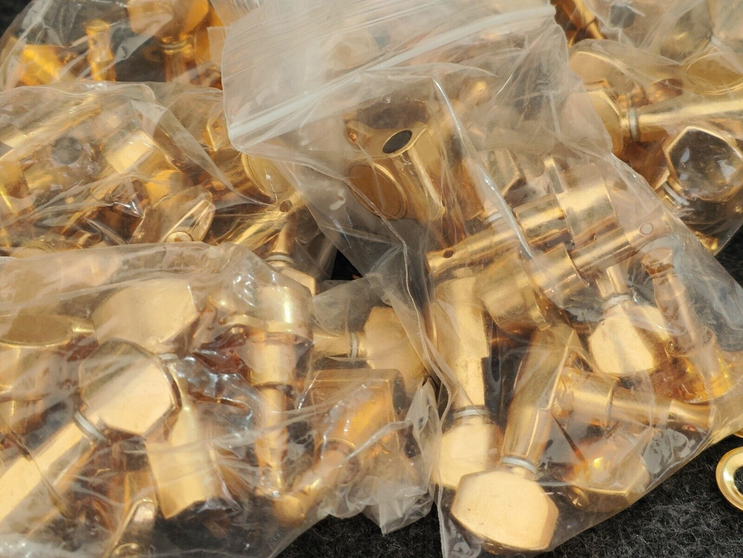 1980's Tokai Japan NOS Machine Heads/Tuners RH (Gold Gotoh 6IL)