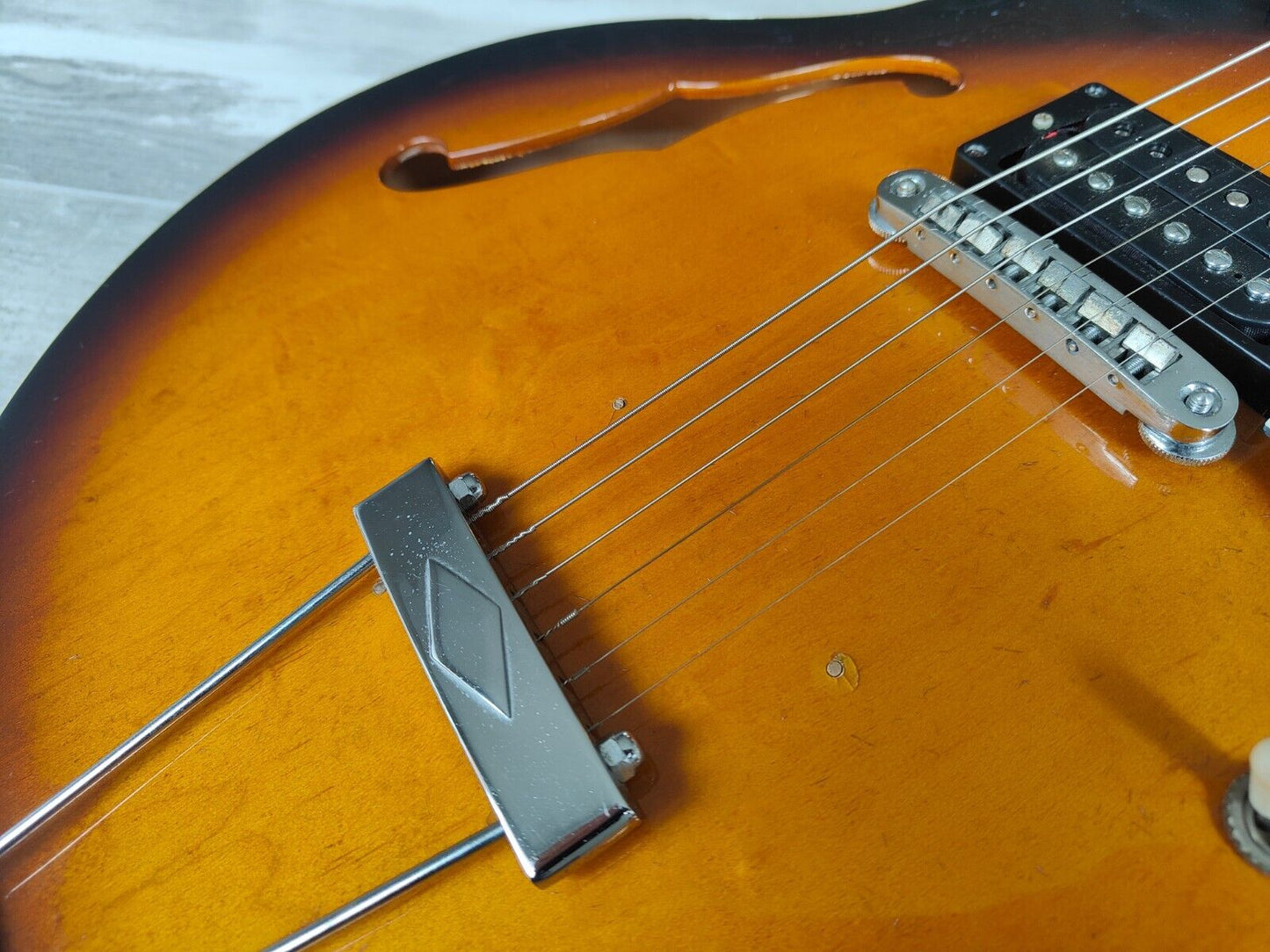1976 Aria Pro II ES-700SB Semi Hollowbody (Brown Sunburst)