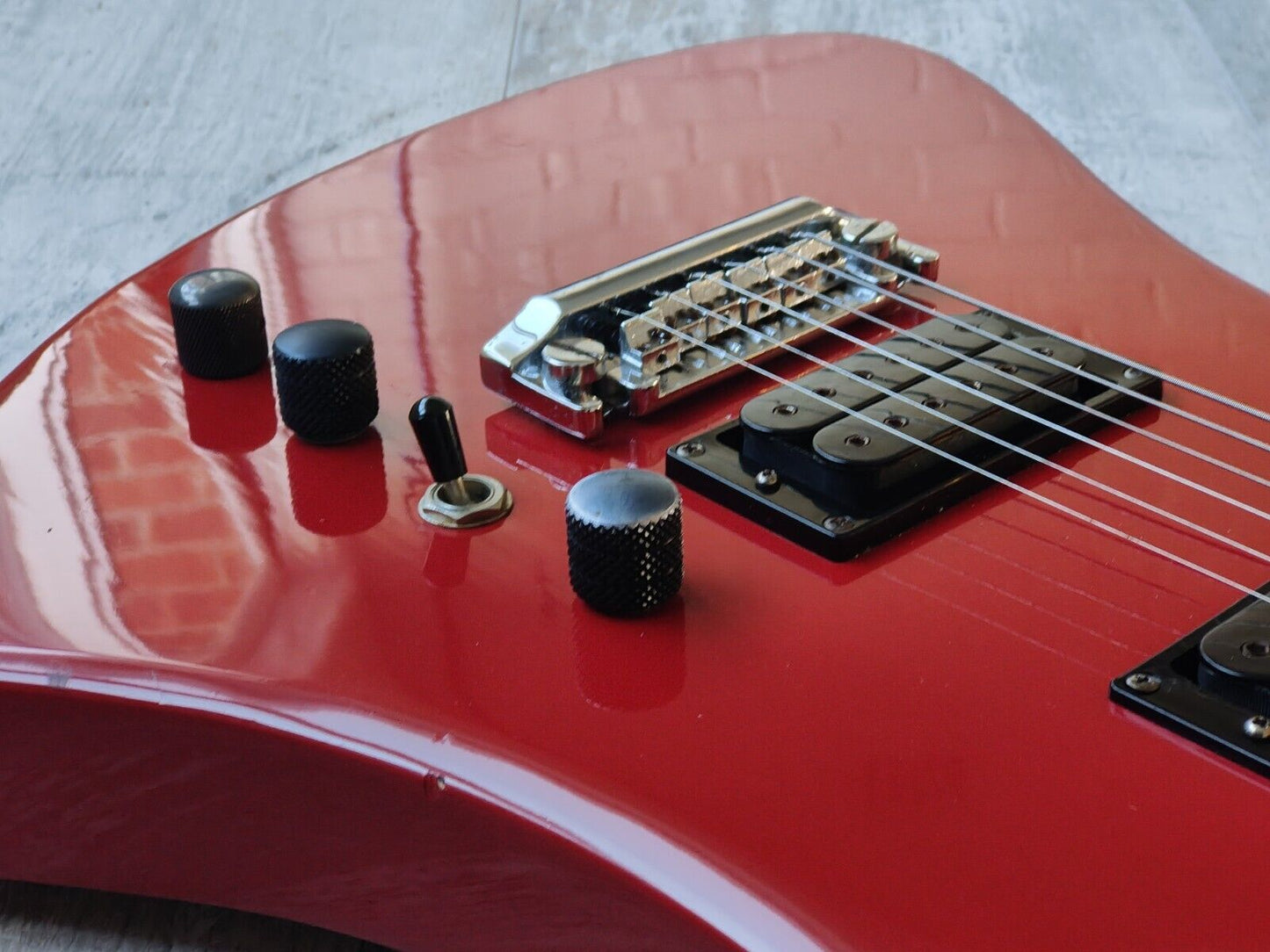 1992 BC Rich MG-601 Japanese Mockingbird w/Quad Bridge (Red)