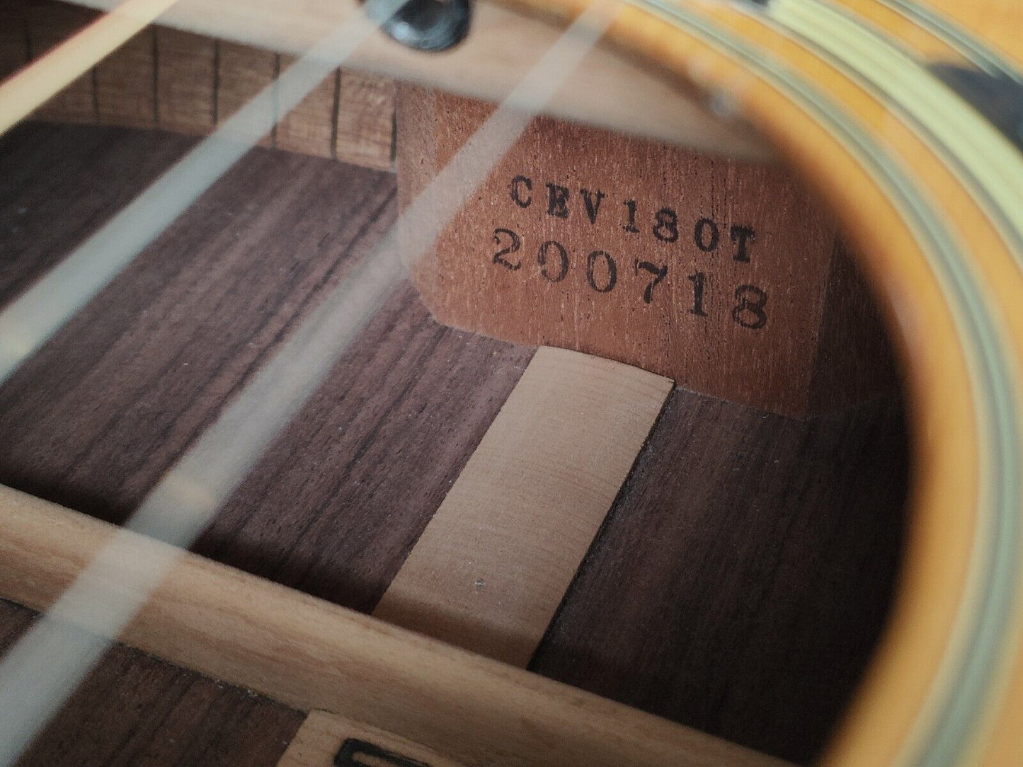 2001 Cat's Eyes (Tokai Japan) CEV-180T (000-28) Acoustic Guitar (Natural)