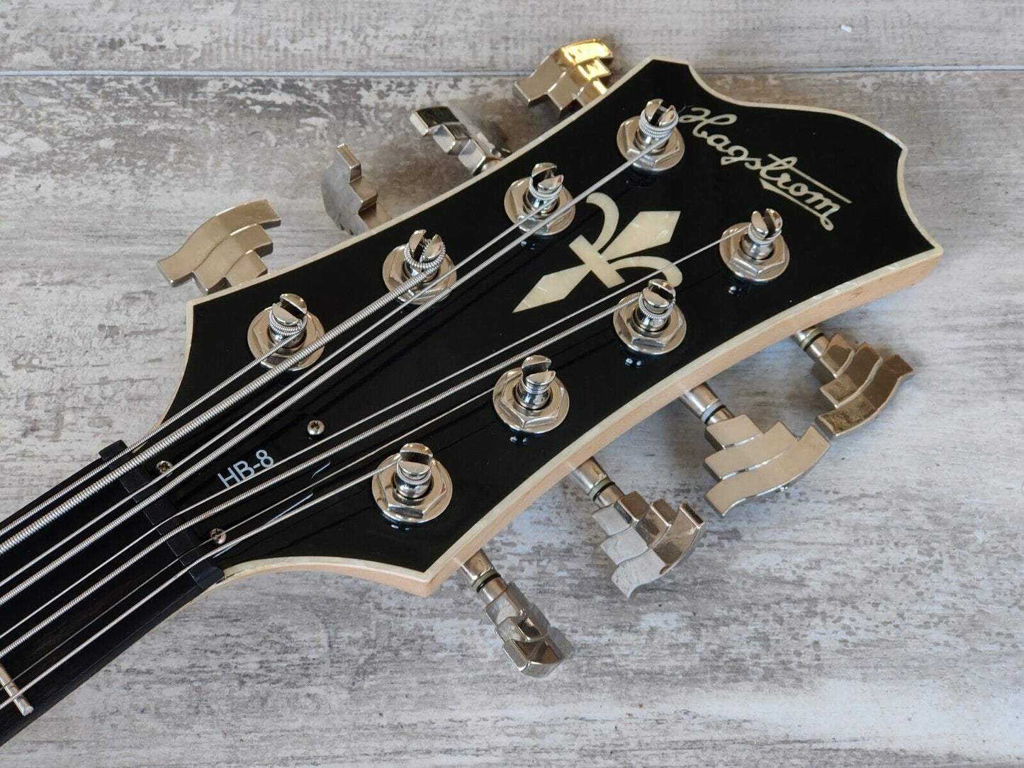 2009 Hagstrom HB-8 8-String Bass Reissue (Black)